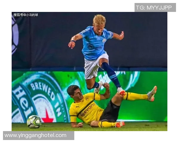 欧冠小组赛：切尔西爆冷主场失分，巴萨平局防线告急，哈兰德梅开二度助曼城大胜多特