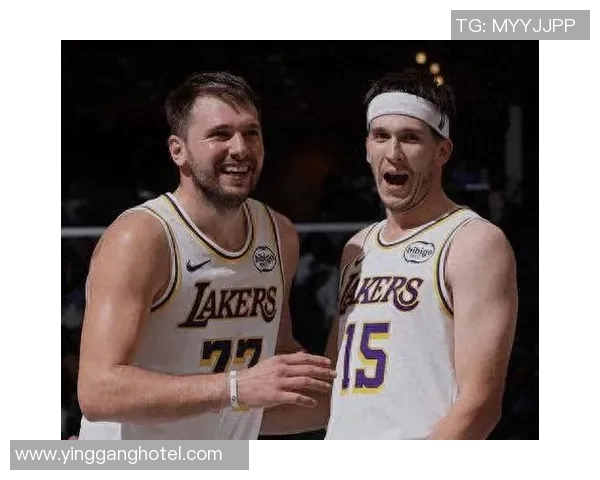 湖人对阵老鹰精彩瞬间东契奇独自力挽狂澜期待里弗斯重返赛场 湖人对阵老鹰精彩瞬间东契奇独自力挽狂澜期待里弗斯重返赛场